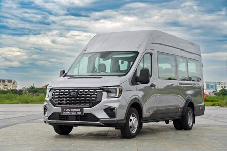 FORD TRANSIT HOÀN TOÀN MỚI - THIẾT LẬP CHUẨN MỰC CHO VẬN TẢI HÀNH KHÁCH CAO CẤP TẠI VIỆT NAM.